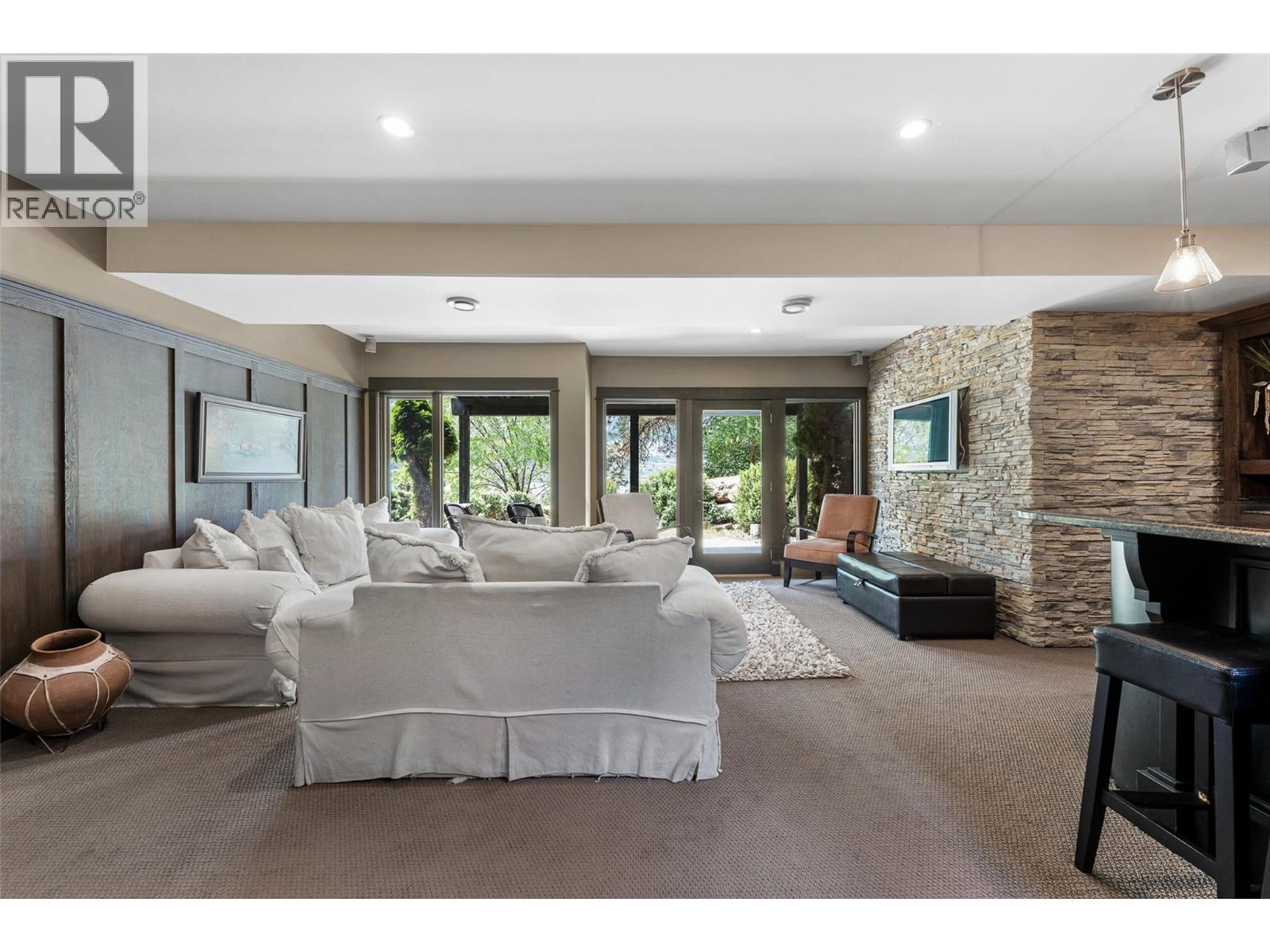 15026 Oyama Road, Lake Country