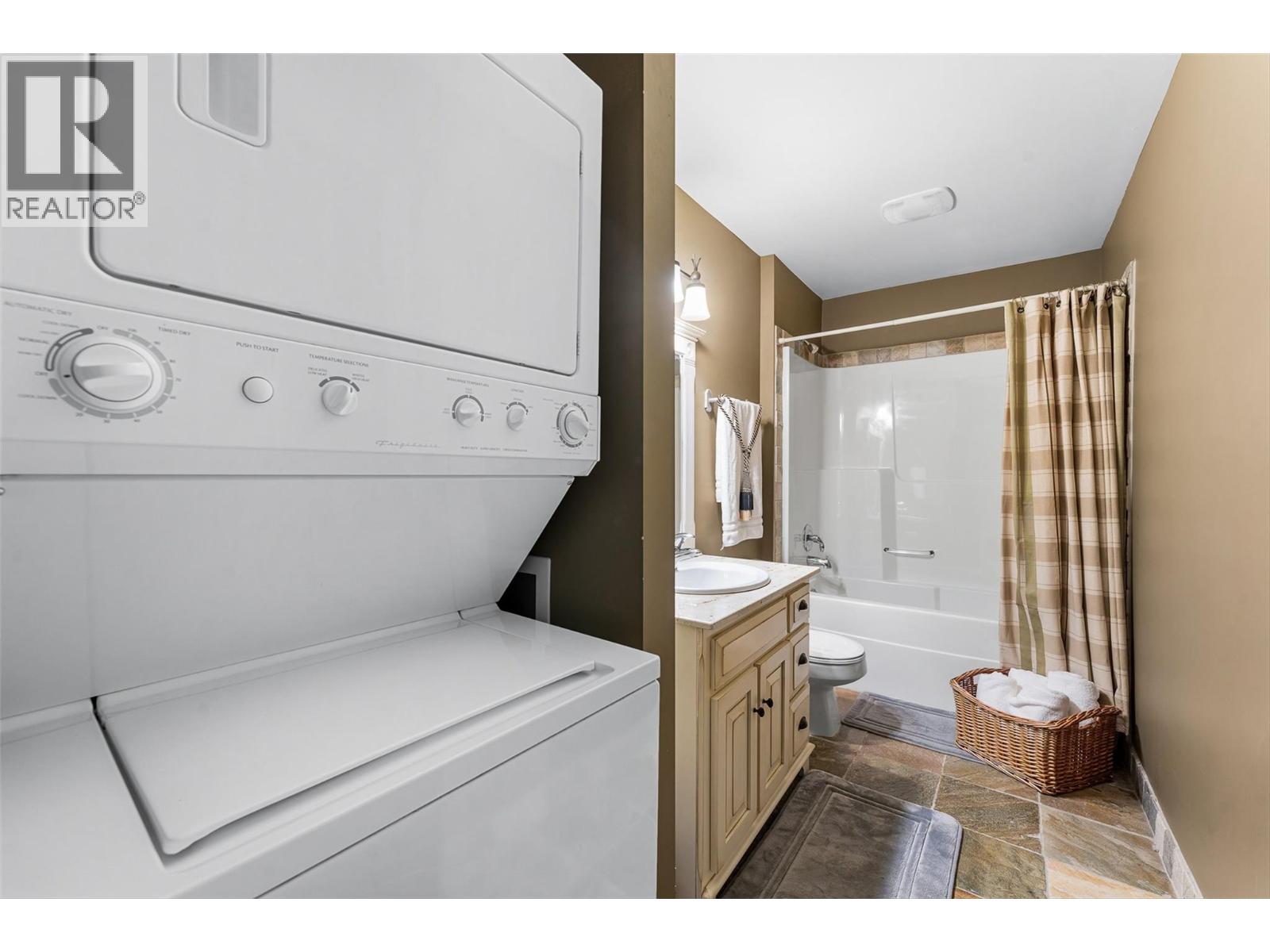 15026 Oyama Road, Lake Country