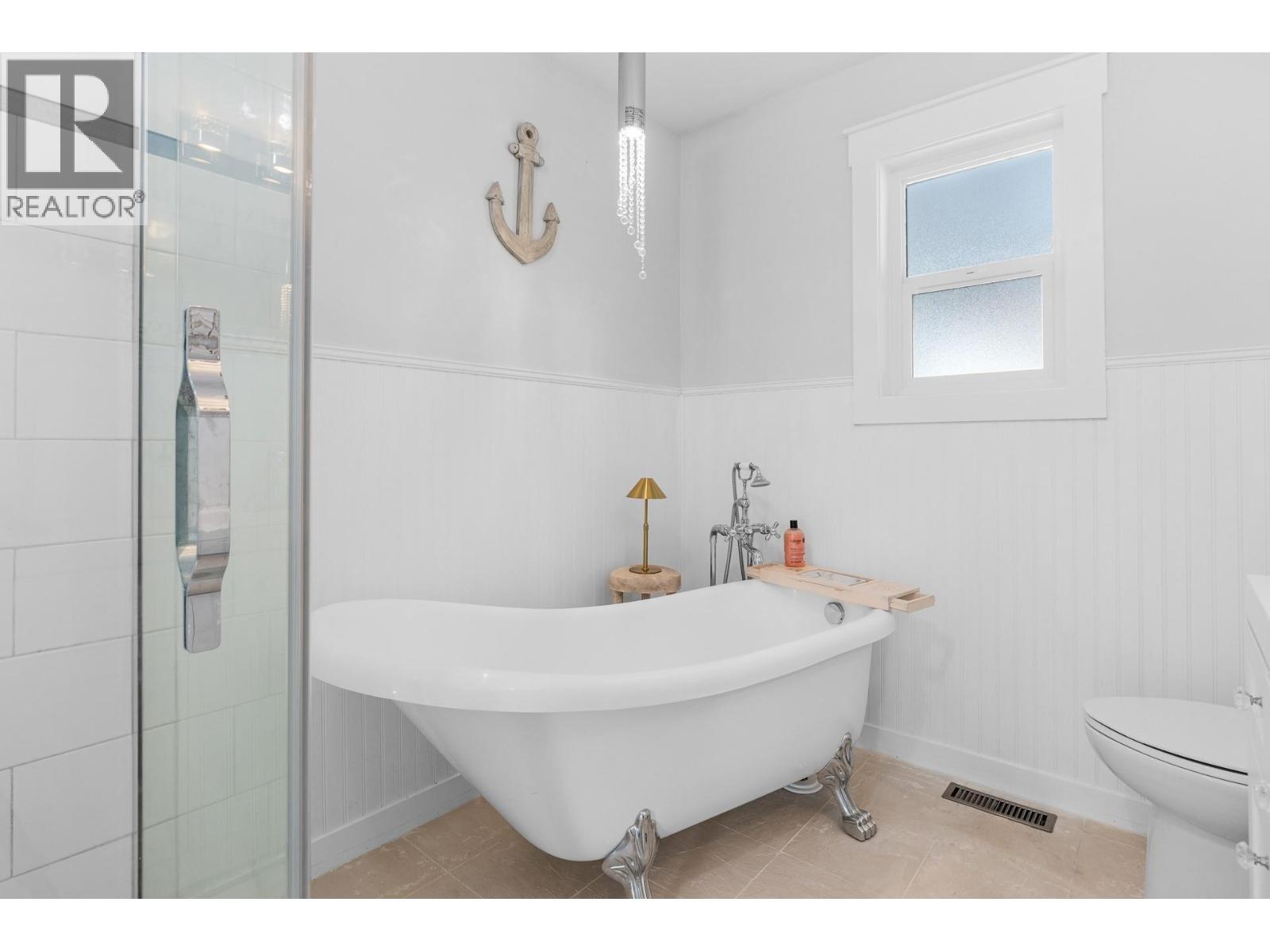 5019 Cousins Road, Peachland