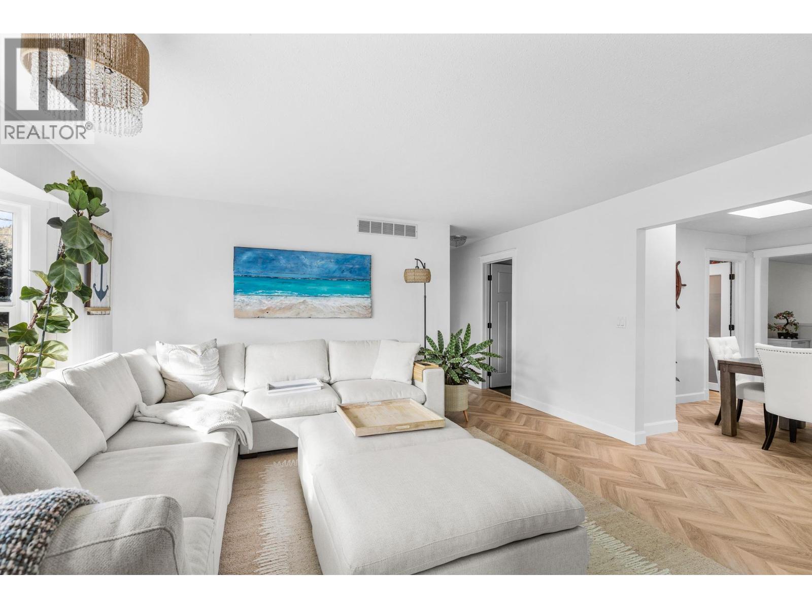 5019 Cousins Road, Peachland