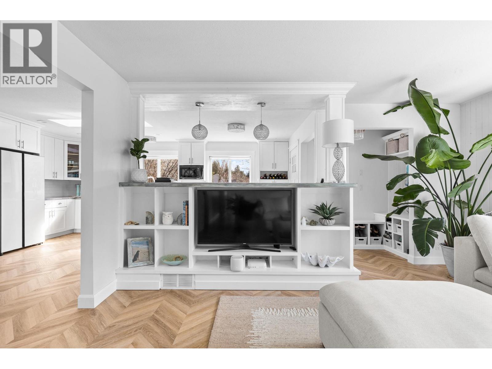 5019 Cousins Road, Peachland