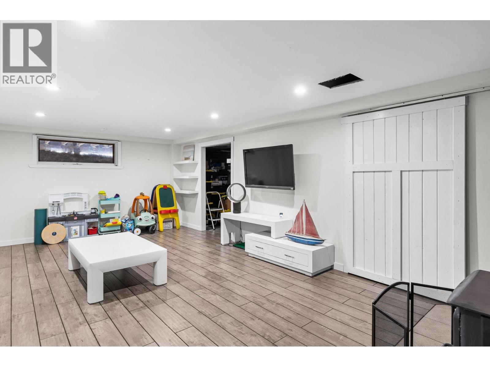 5019 Cousins Road, Peachland