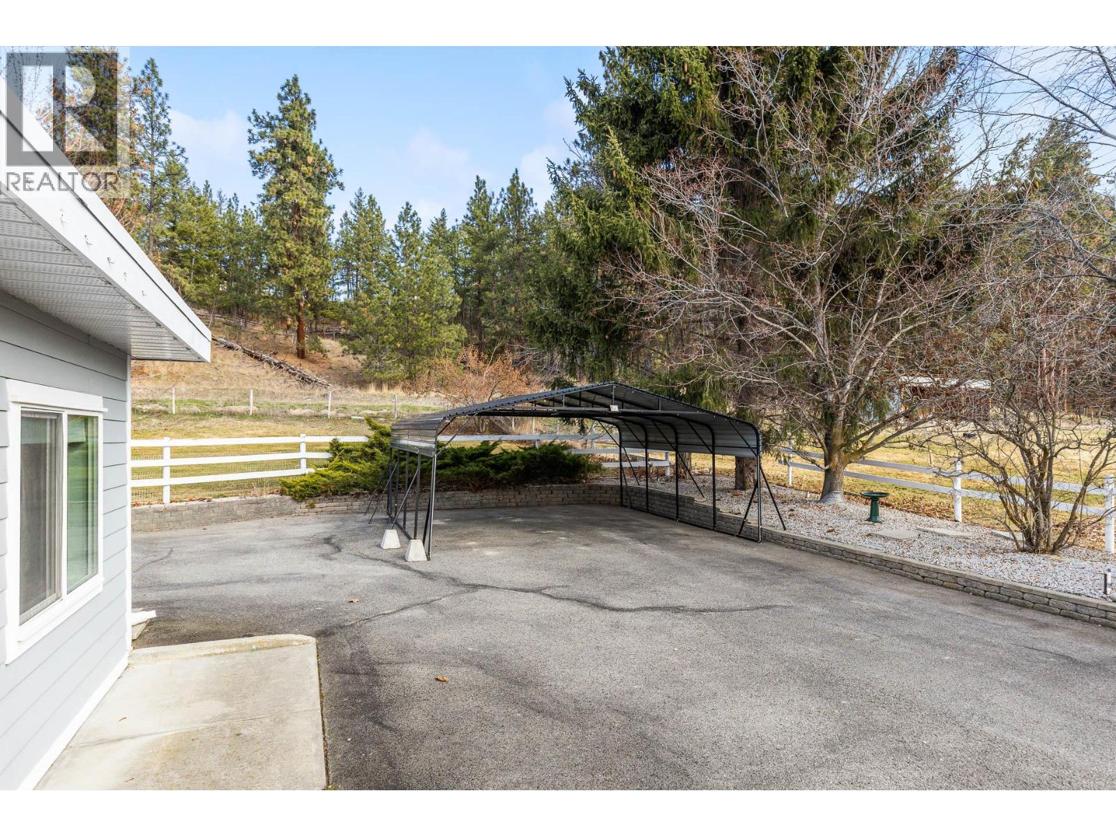 5019 Cousins Road, Peachland