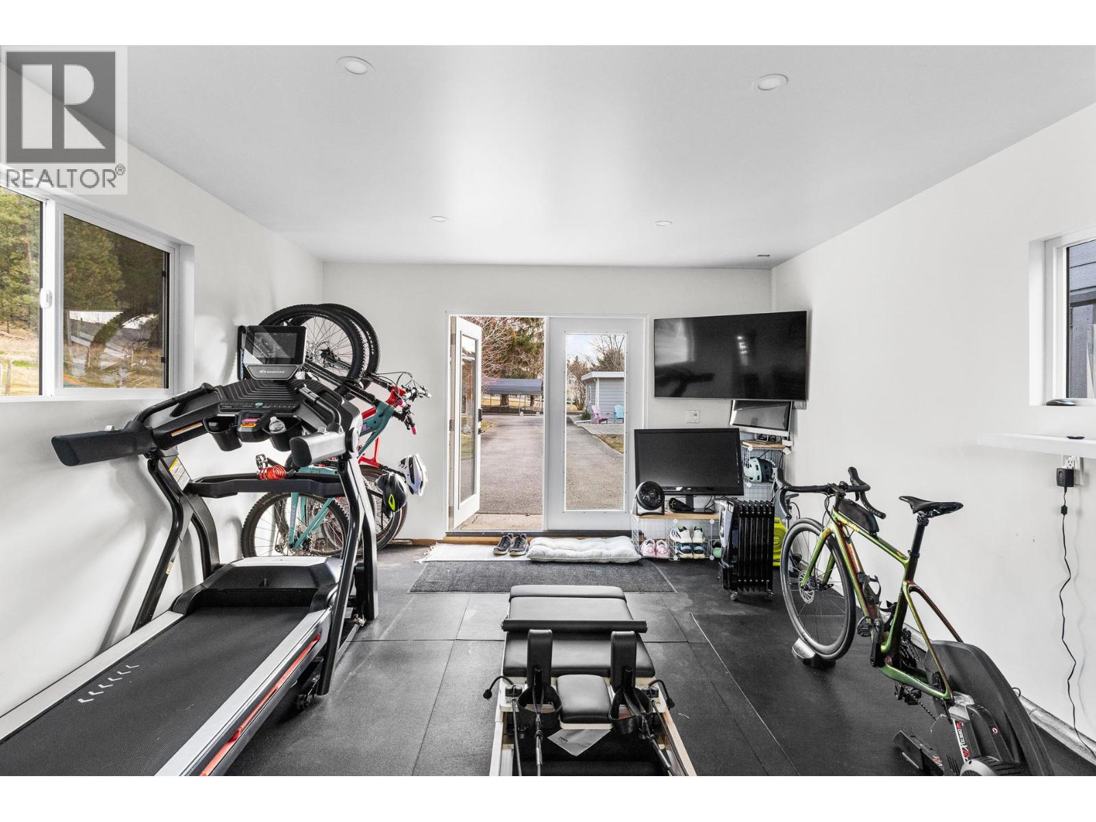 5019 Cousins Road, Peachland