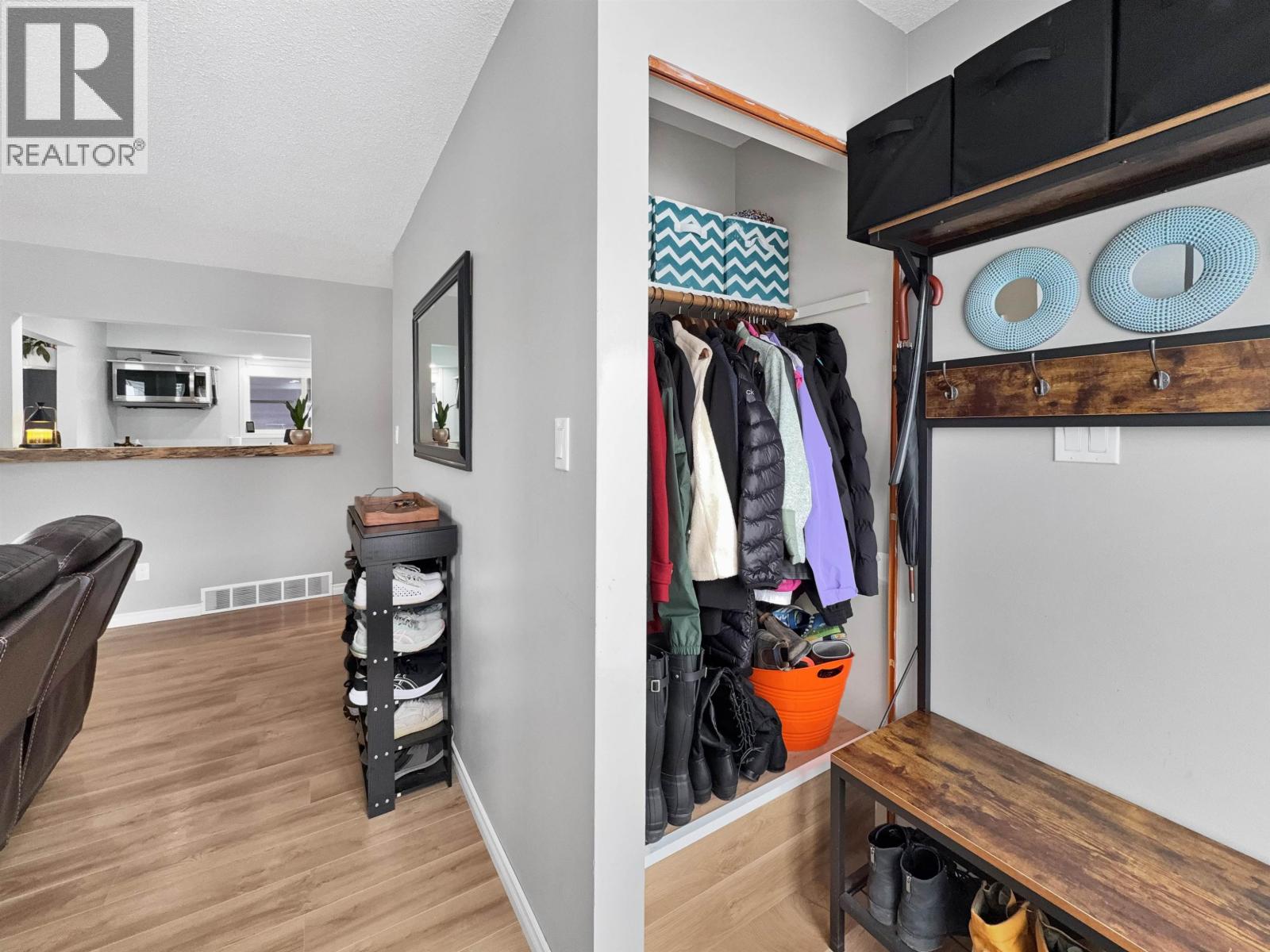 1085 N NINTH AVENUE - 12