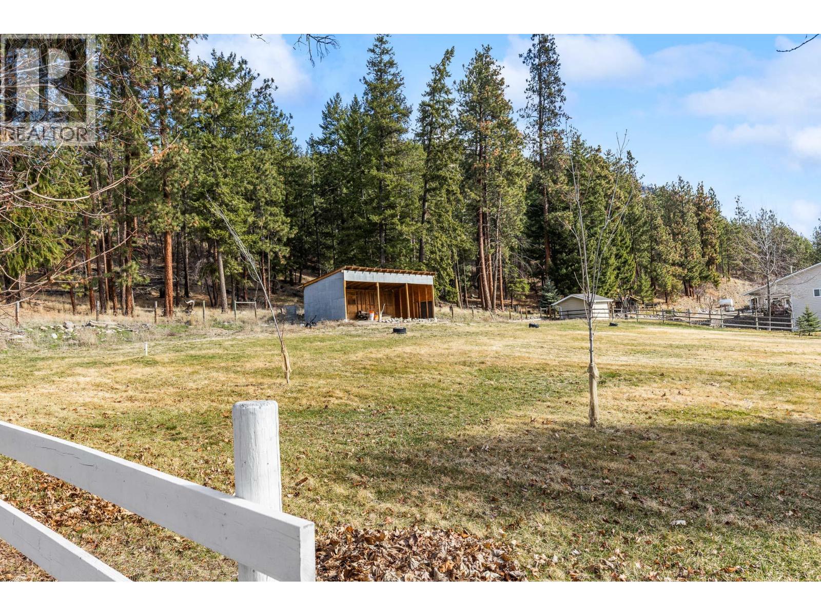 5019 Cousins Road, Peachland