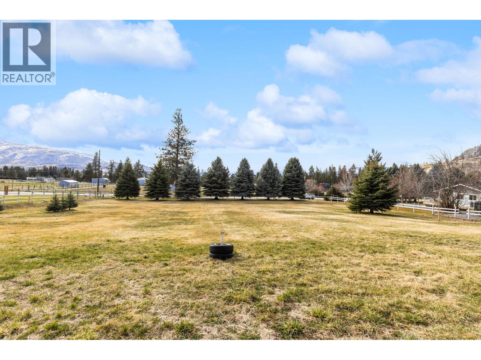 5019 Cousins Road, Peachland