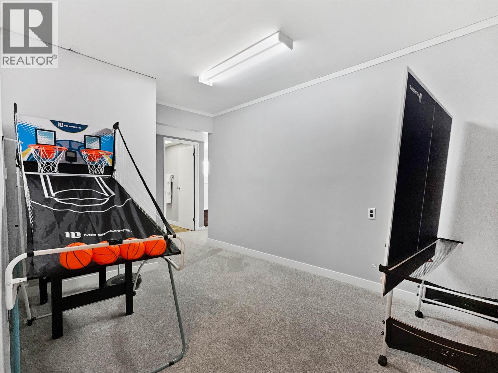 1085 N NINTH AVENUE - 21