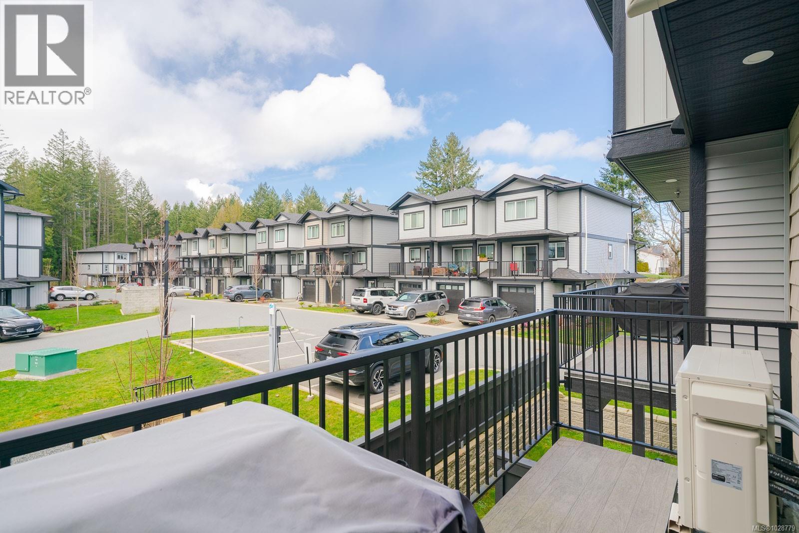 #126 600 NINTH ST - 11