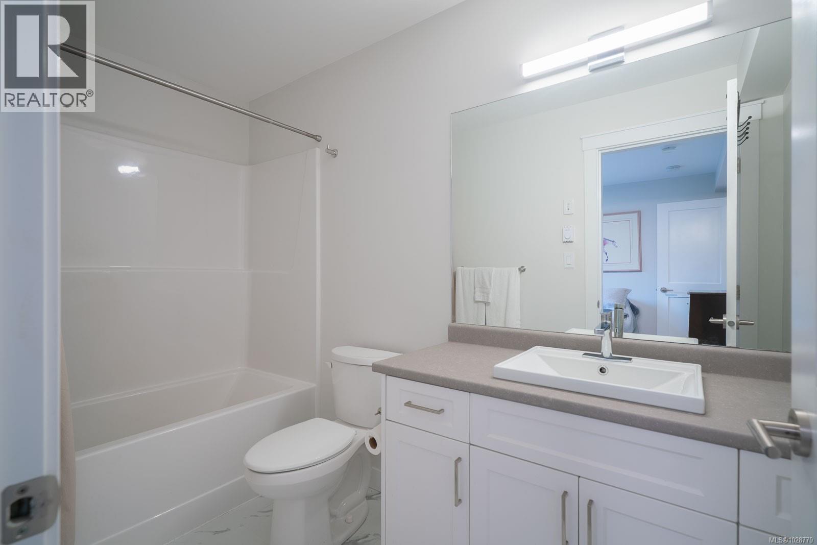 #126 600 NINTH ST - 21