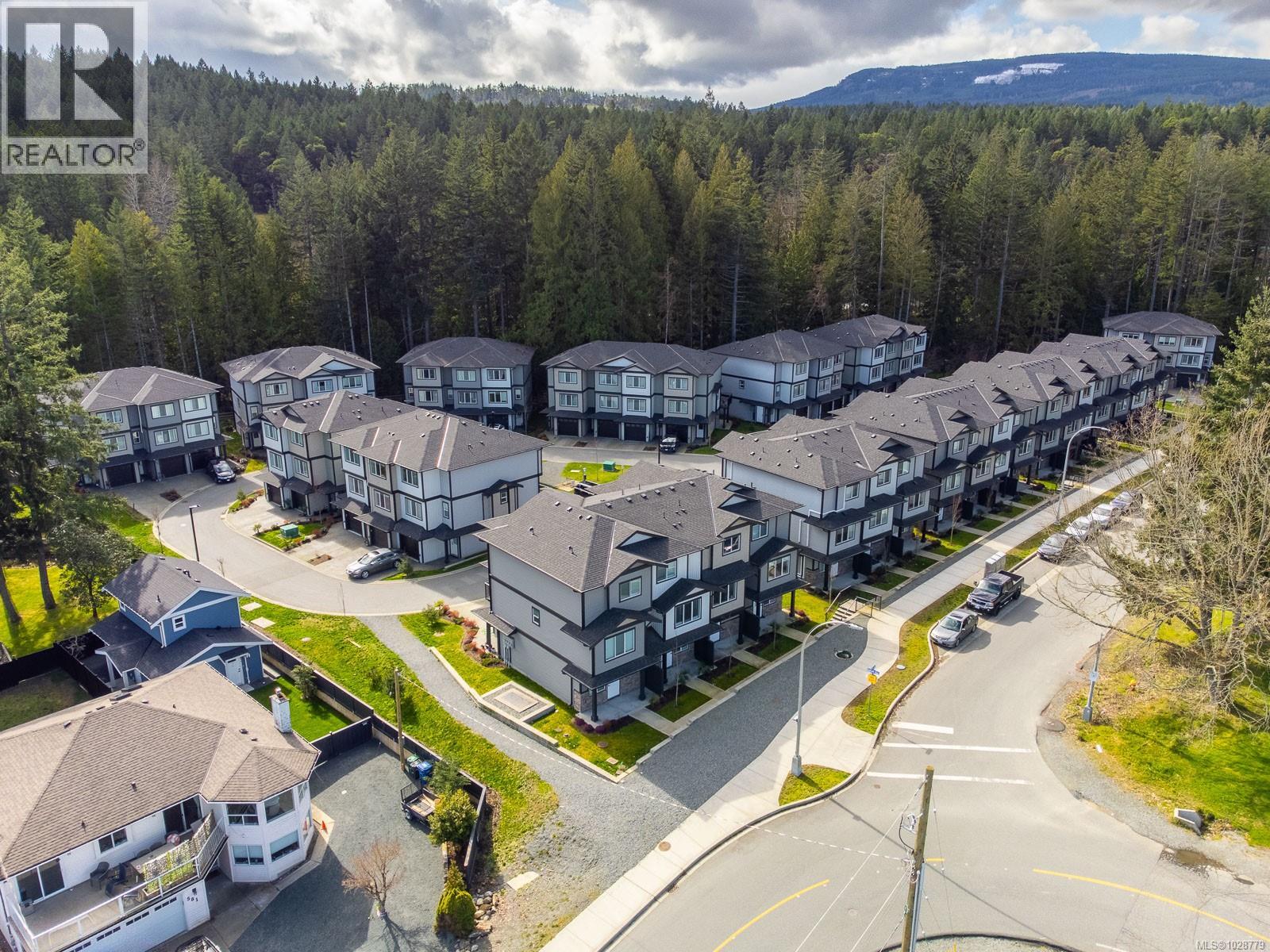 #126 600 NINTH ST - 28