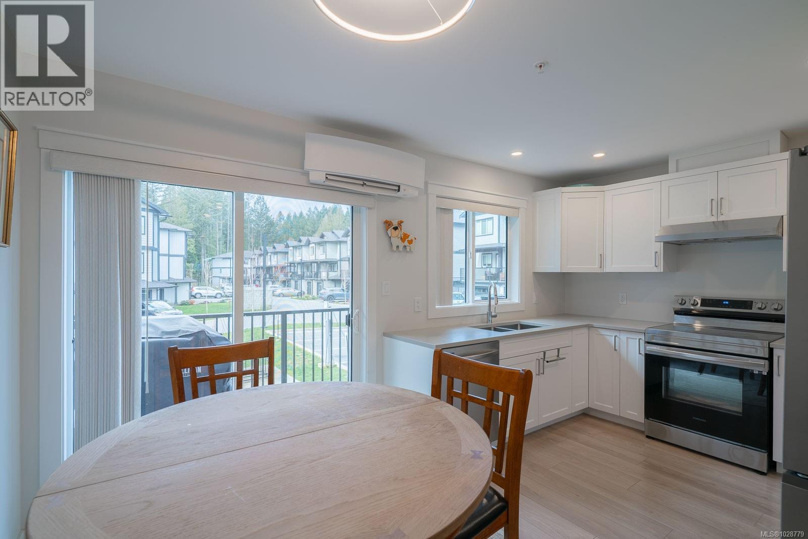 #126 600 NINTH ST - 6