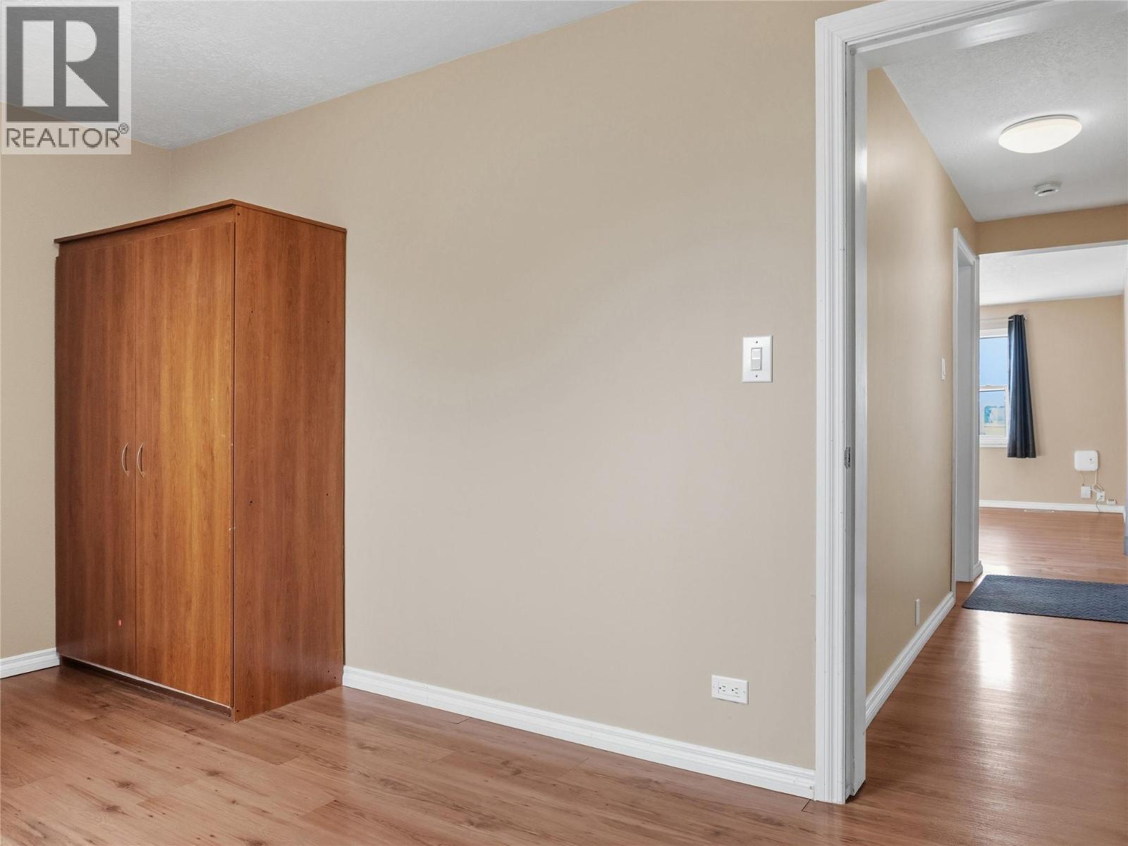 9033 ELWOOD DRIVE - 19