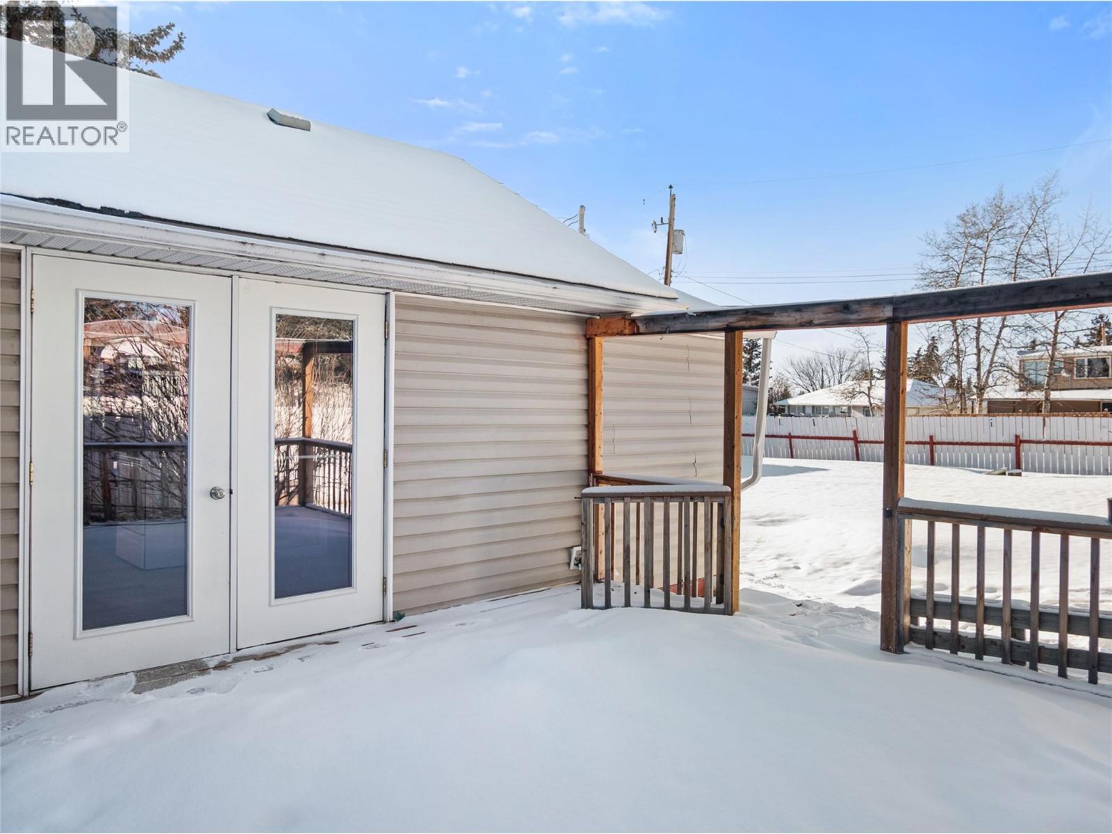 9033 ELWOOD DRIVE - 32