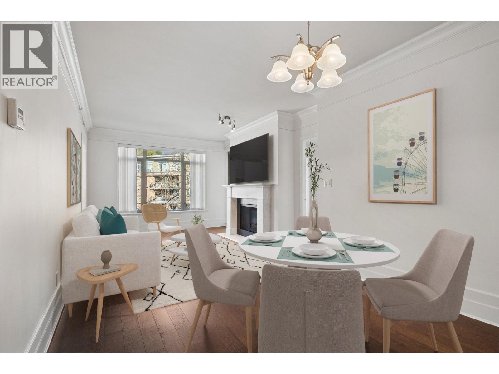 300 533 WATERS EDGE CRESCENT, West Vancouver