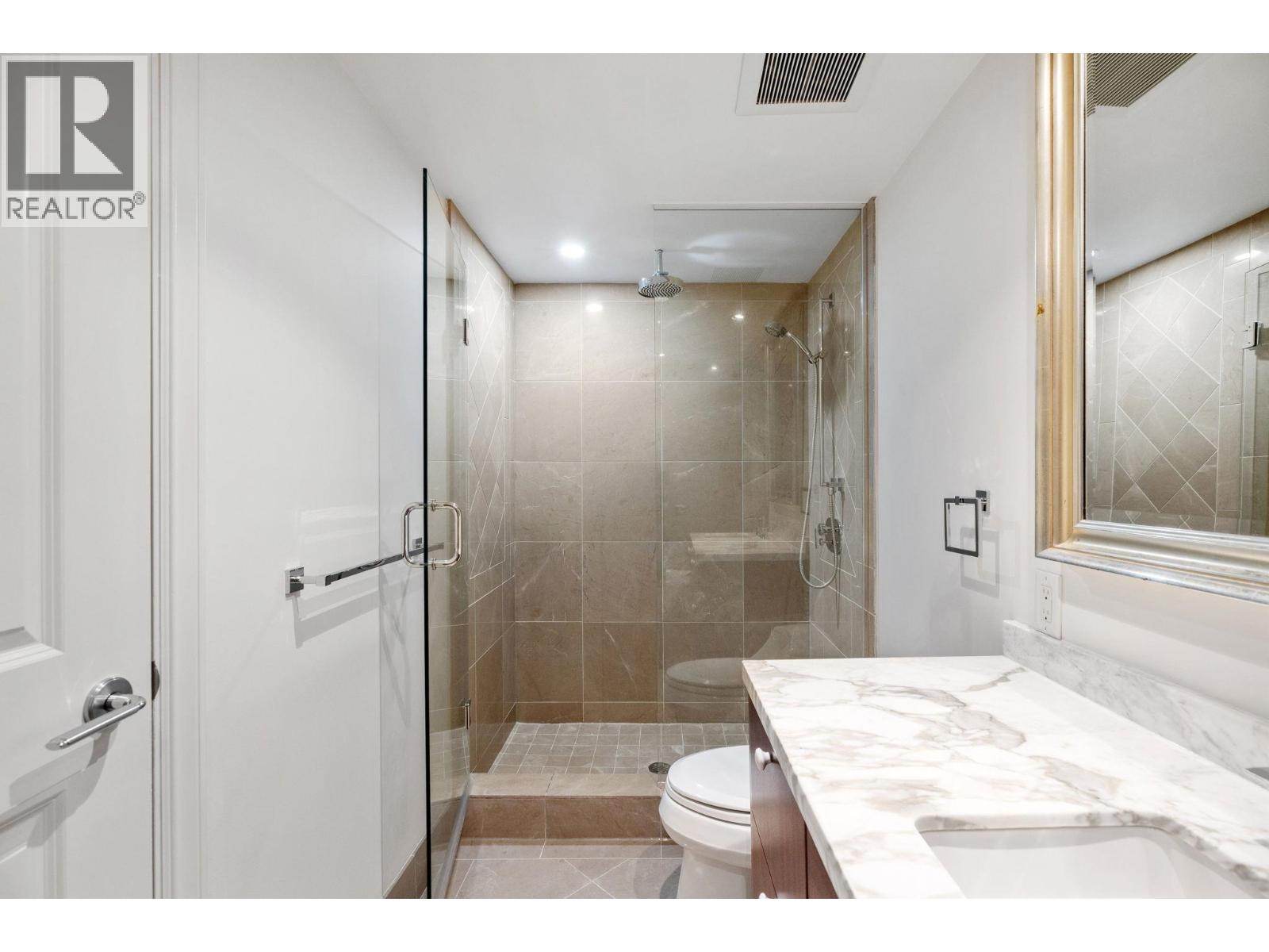 300 533 WATERS EDGE CRESCENT, West Vancouver