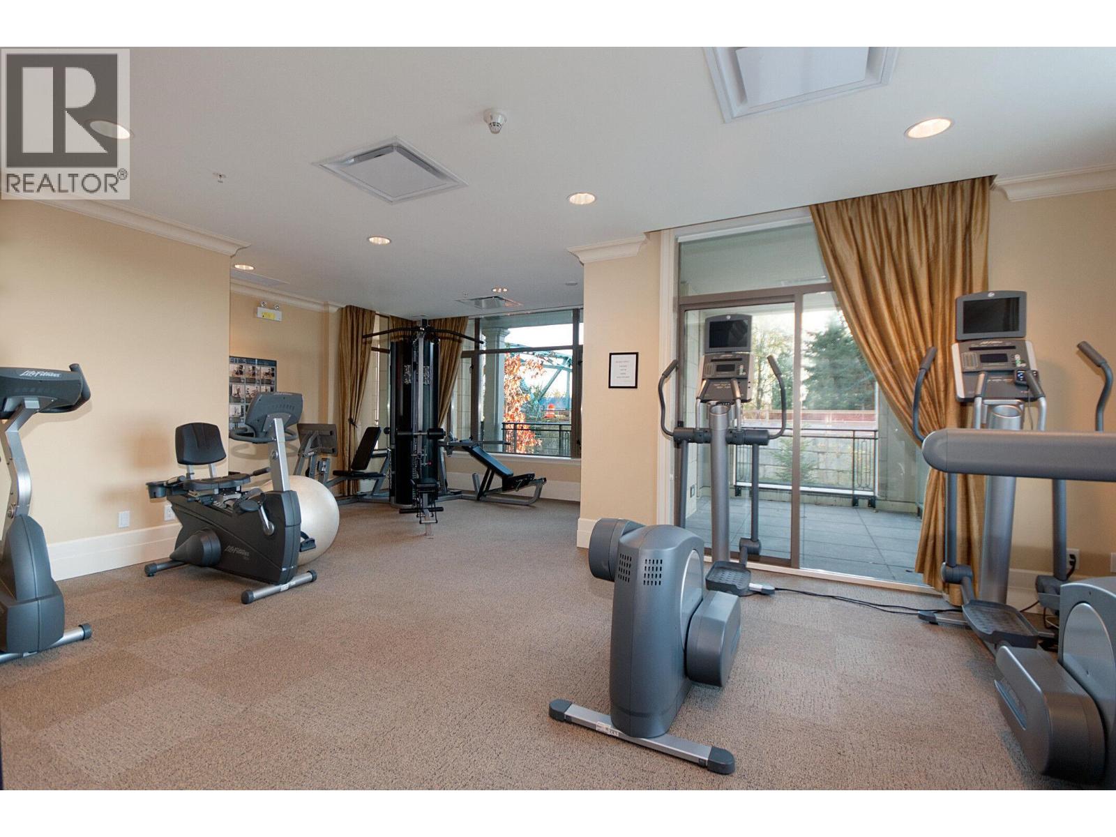 300 533 WATERS EDGE CRESCENT, West Vancouver