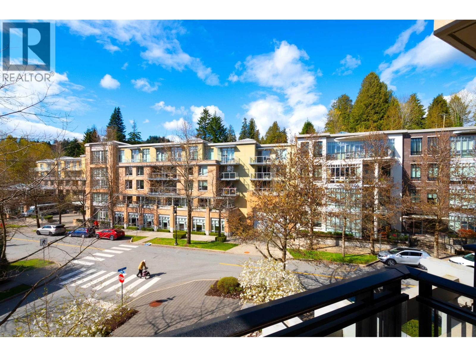 300 533 WATERS EDGE CRESCENT, West Vancouver