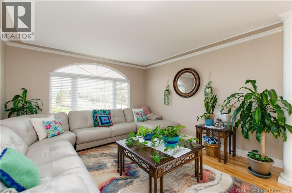 717 Royal Oaks Boulevard - 11
