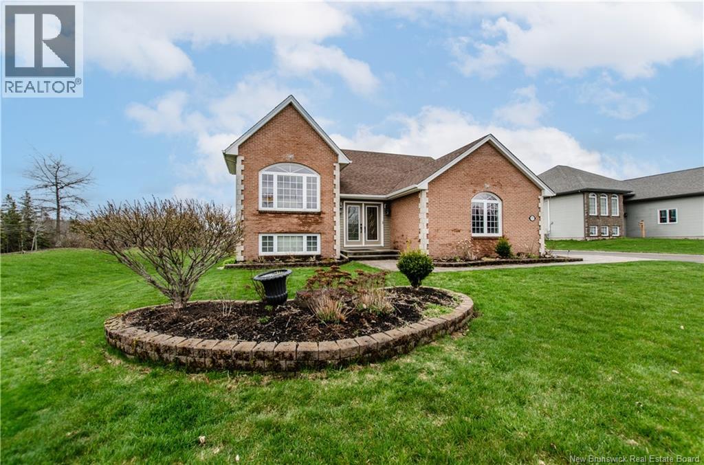 717 Royal Oaks Boulevard - Image 2