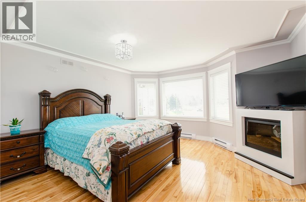 717 Royal Oaks Boulevard - 27