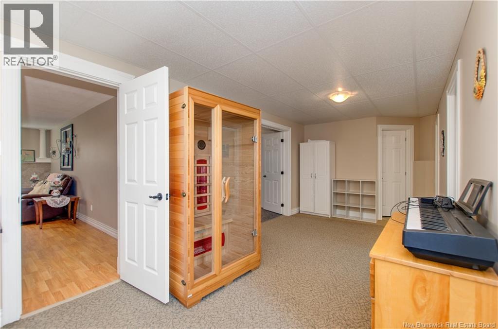 717 Royal Oaks Boulevard - 40