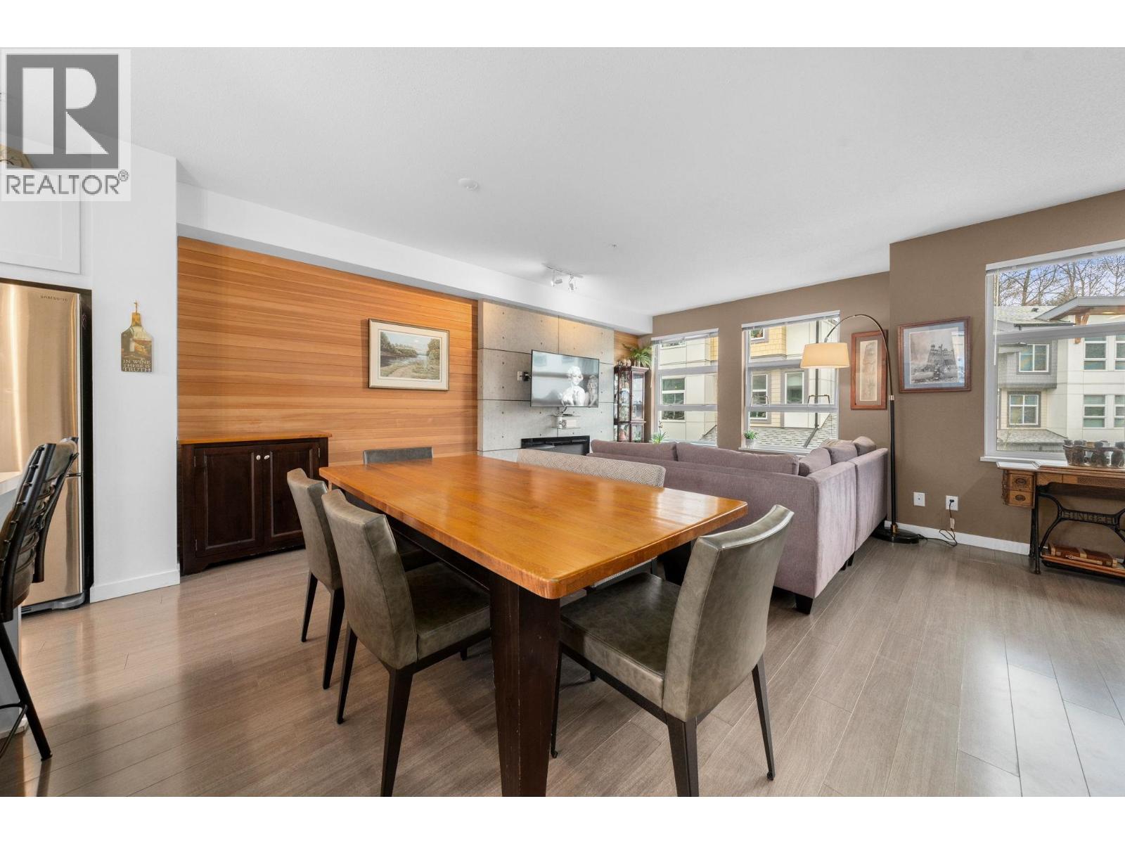 13 39548 LOGGERS LANE, Squamish