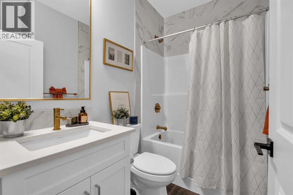 Single Family House for Sale in  Creekstone Park SW Pine Creek Calgary 