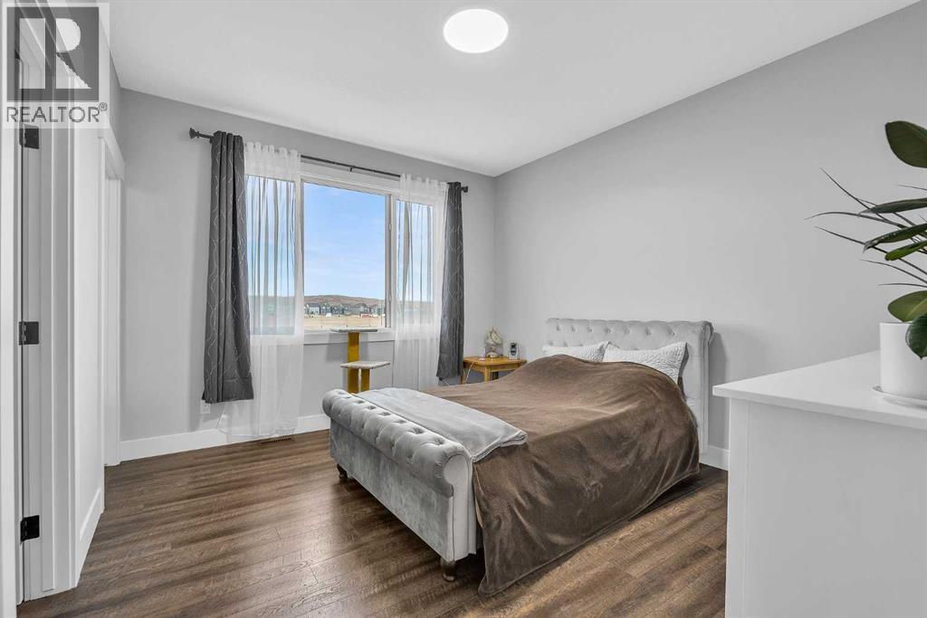 Single Family House for Sale in  Creekstone Park SW Pine Creek Calgary 