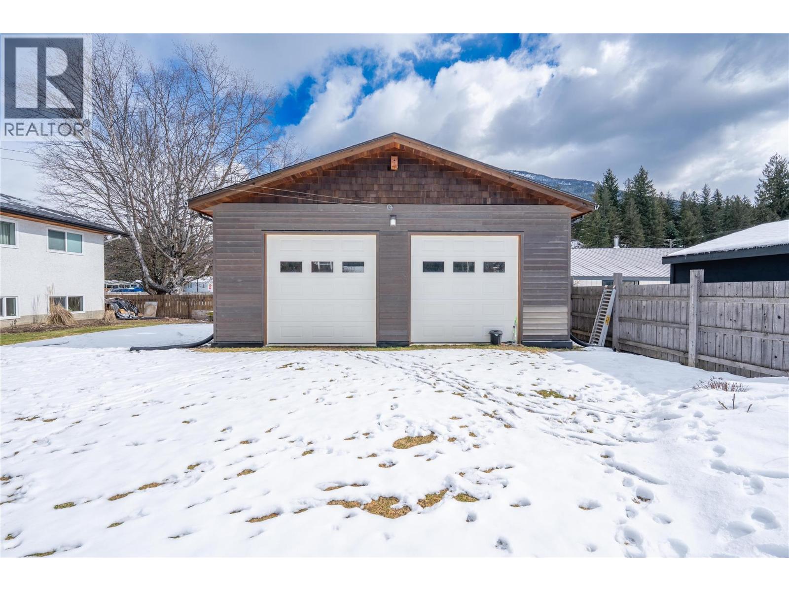 1721 Dogwood Drive, Revelstoke