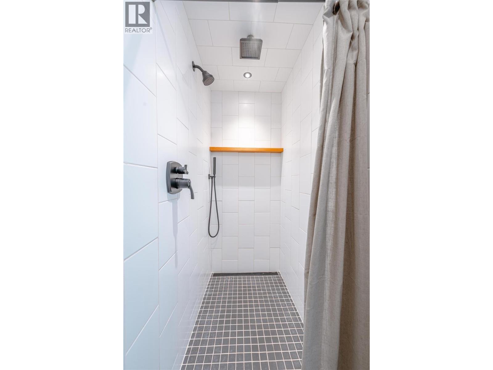 1721 Dogwood Drive, Revelstoke