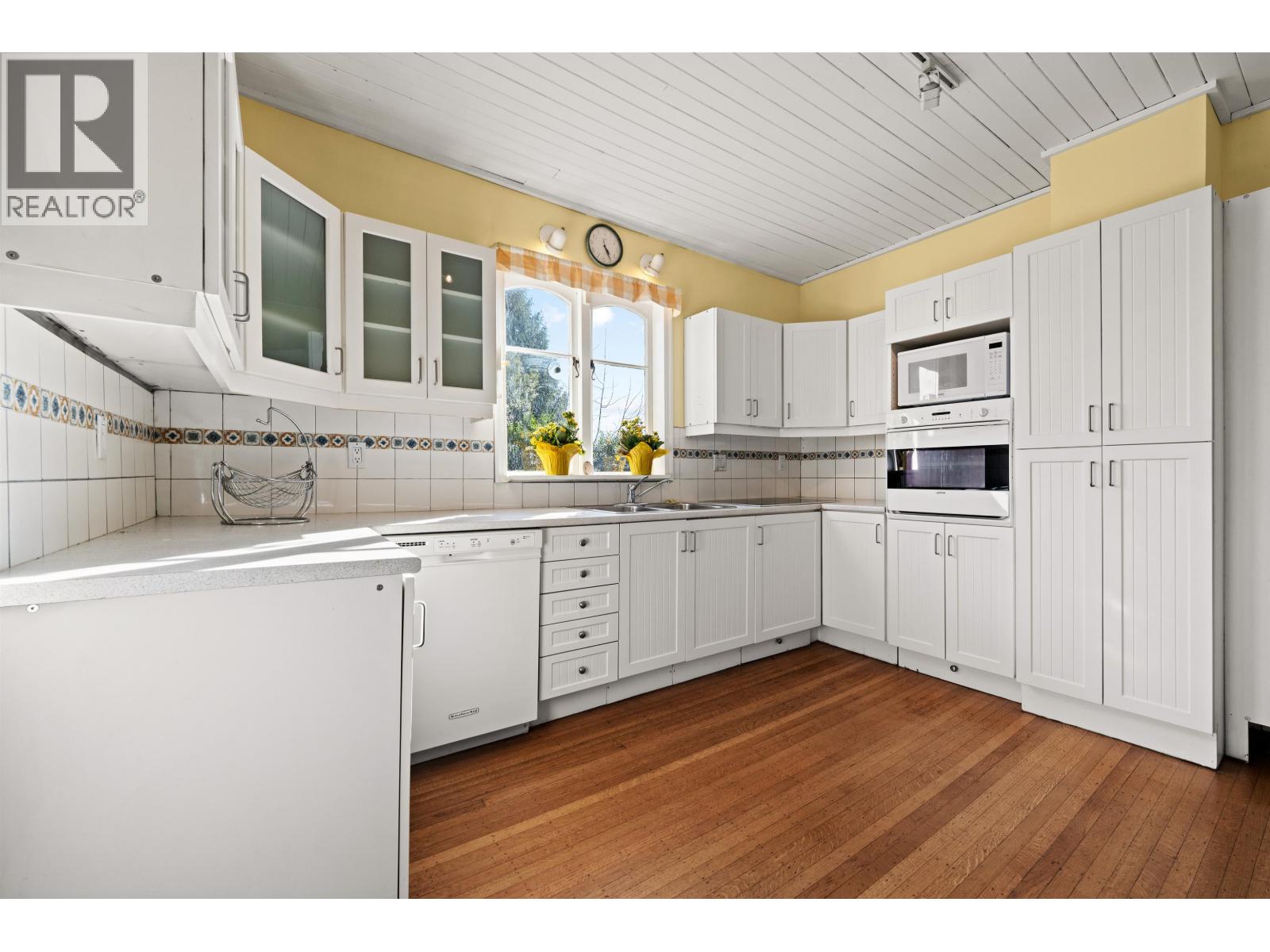 1376 11TH STREET, West Vancouver