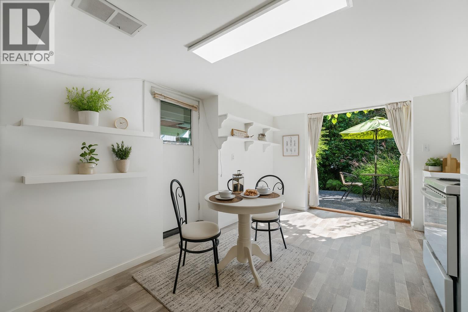 1376 11TH STREET, West Vancouver