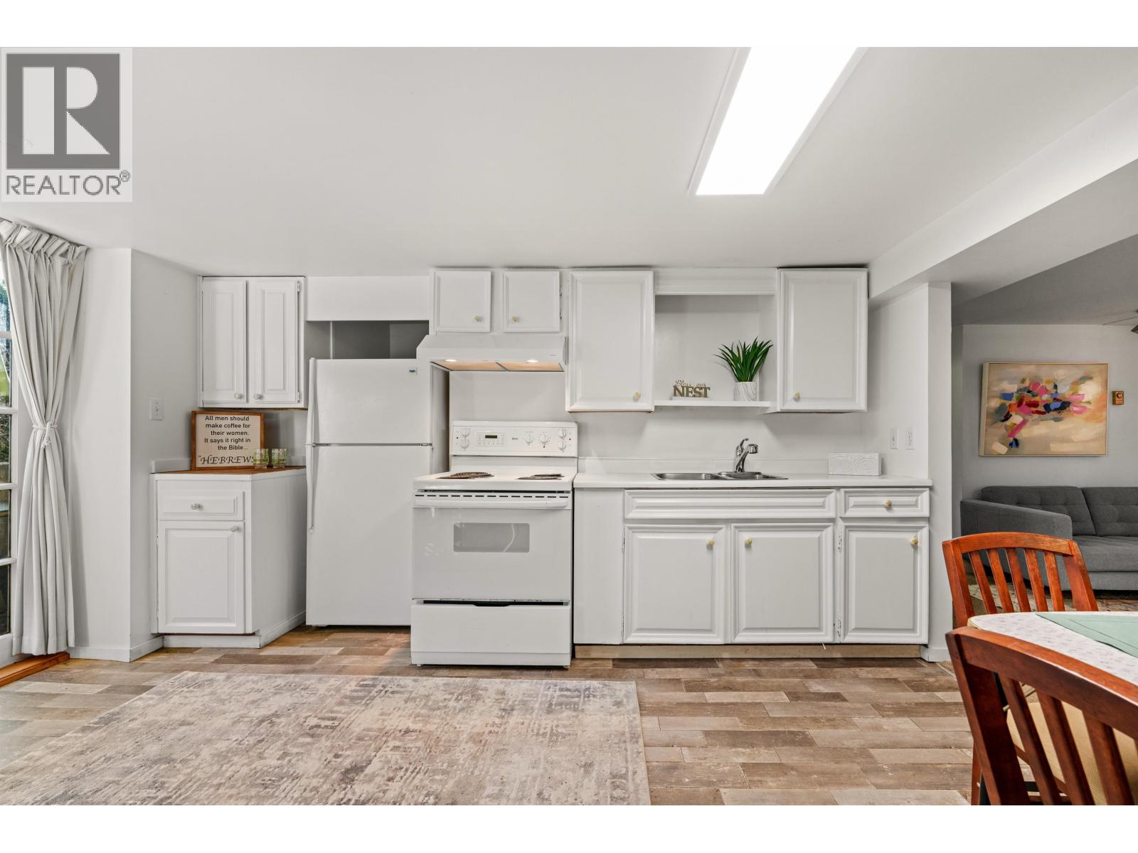 1376 11TH STREET, West Vancouver