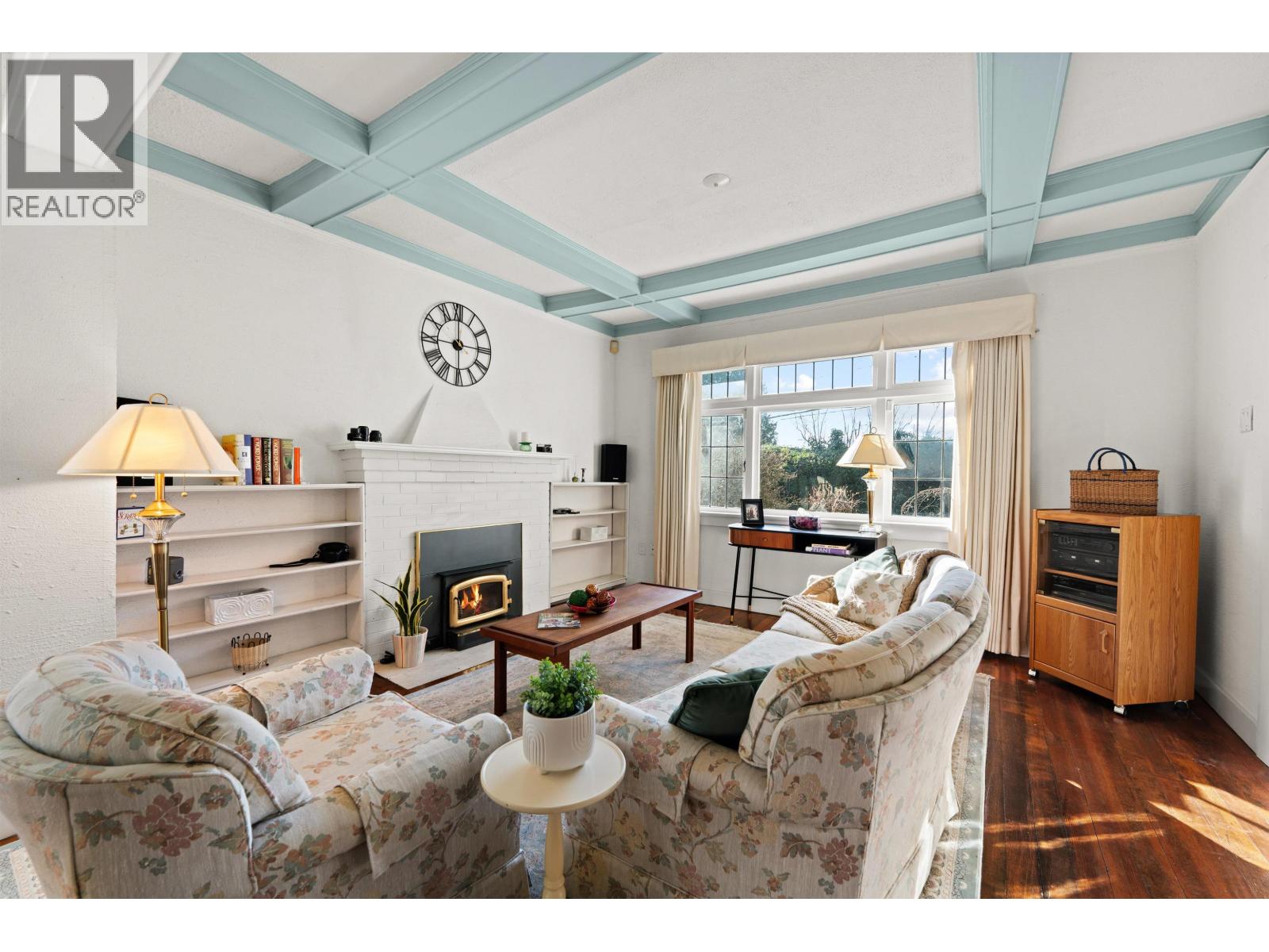 1376 11TH STREET, West Vancouver