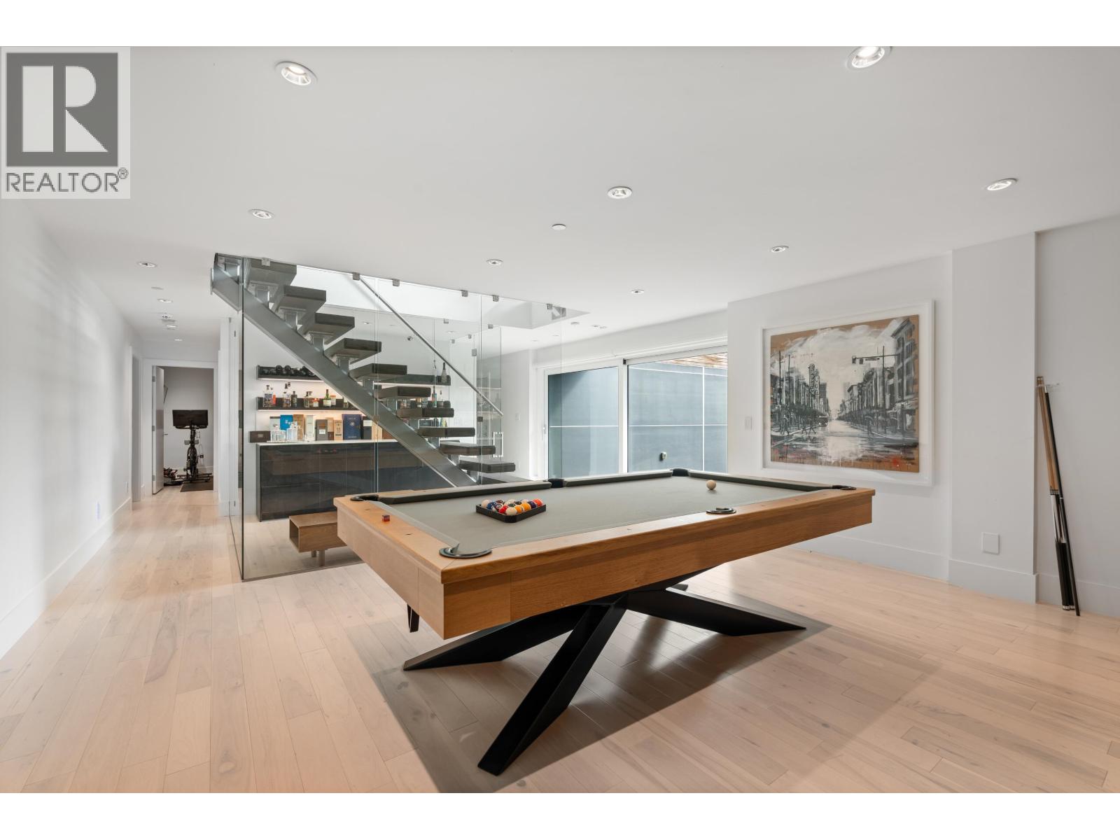 1360 QUEENS AVENUE, West Vancouver