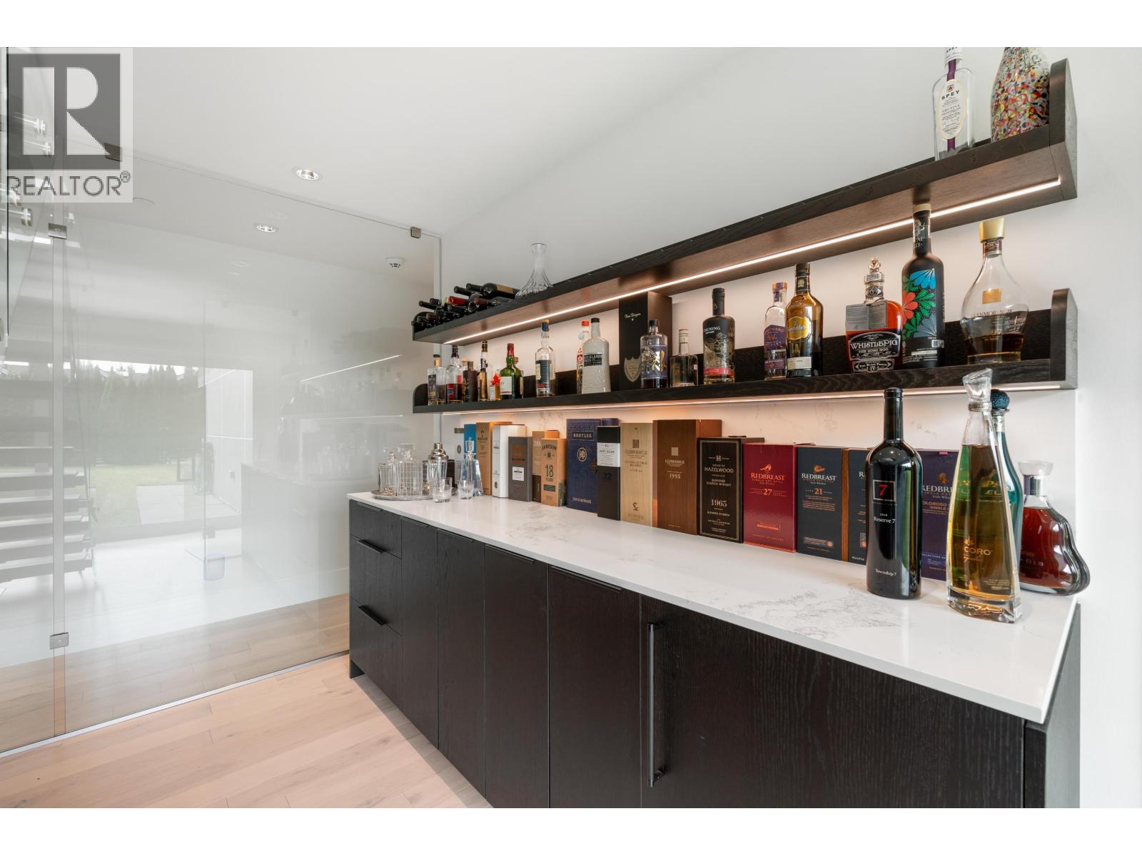 1360 QUEENS AVENUE, West Vancouver