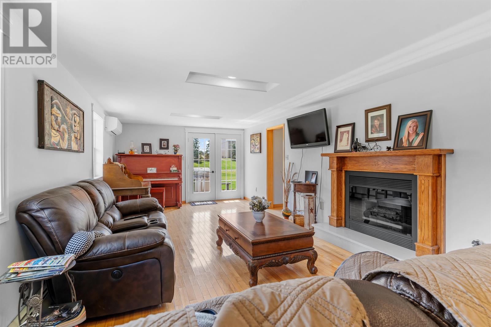1331 HOWLAN ROAD - 26