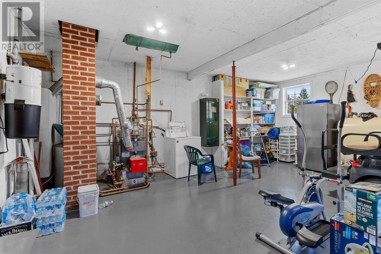 1331 HOWLAN ROAD - 35