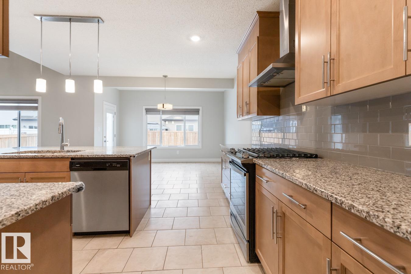 1424 29 ST NW - 17