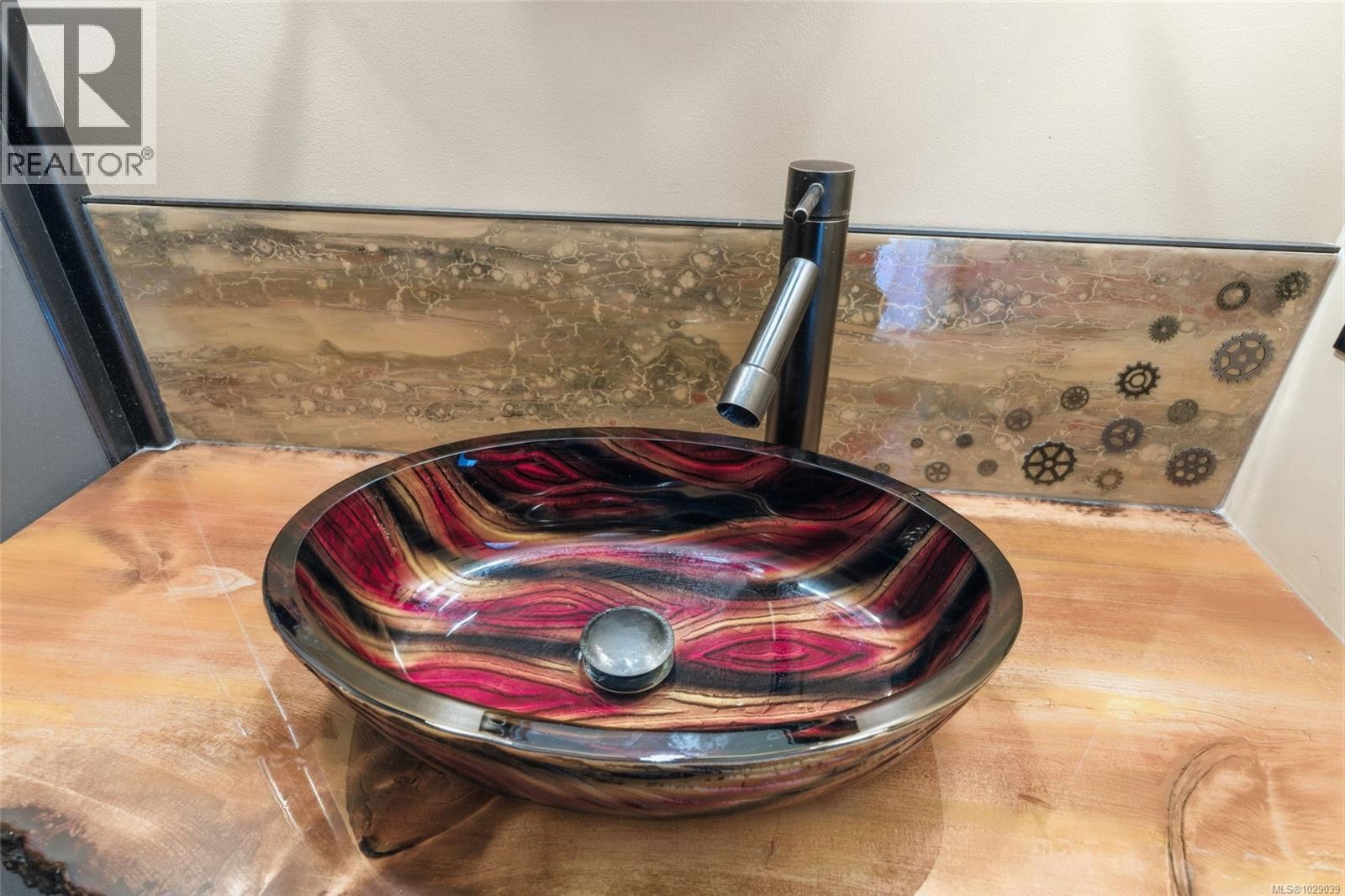 #410 1631 DUFFERIN CRES - 30