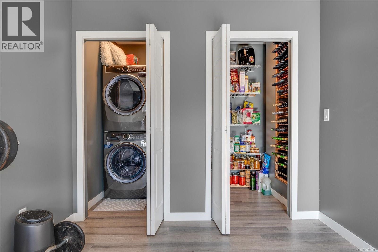 2121 LEXINGTON PL - 27