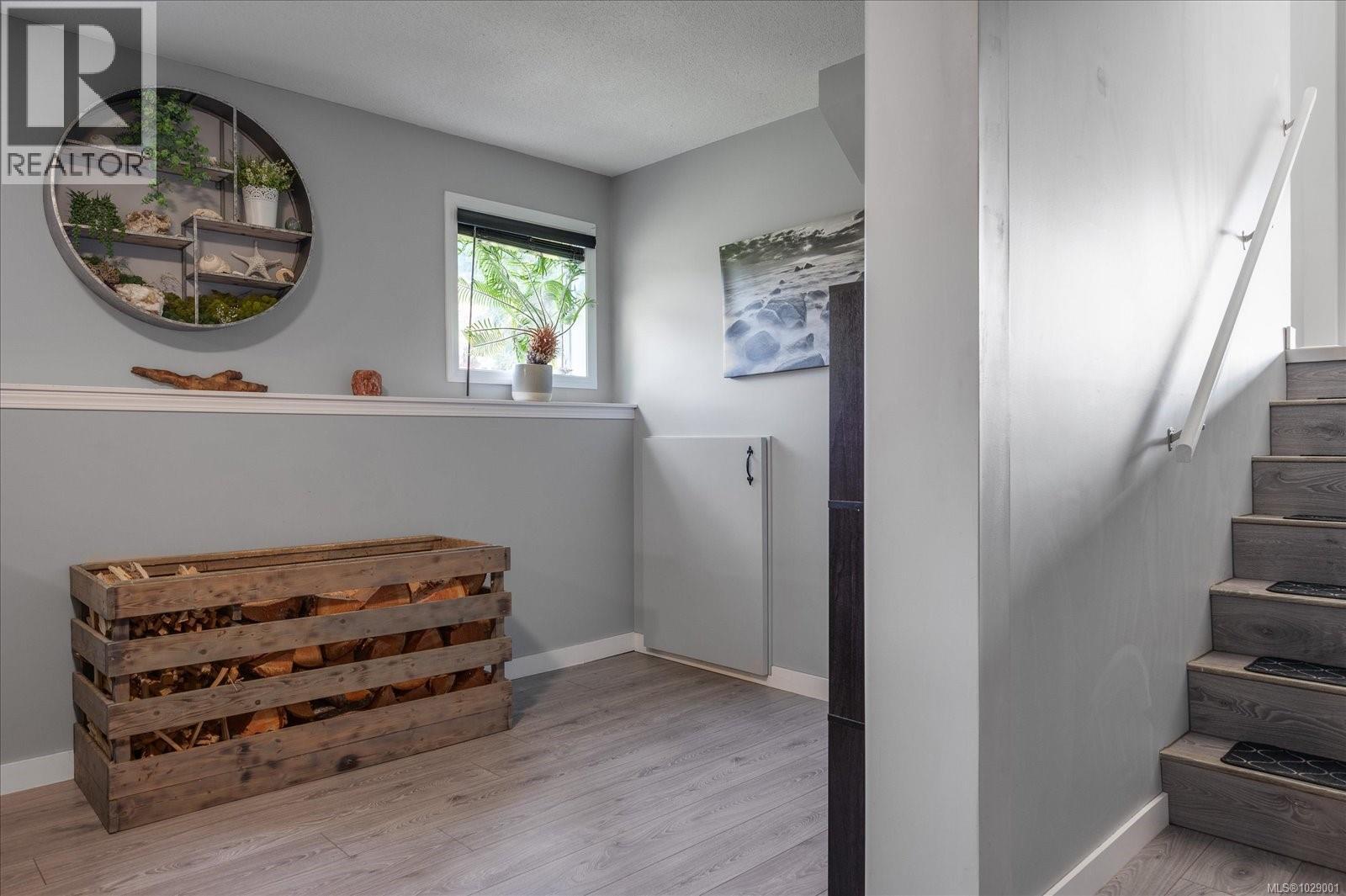 2121 LEXINGTON PL - 28