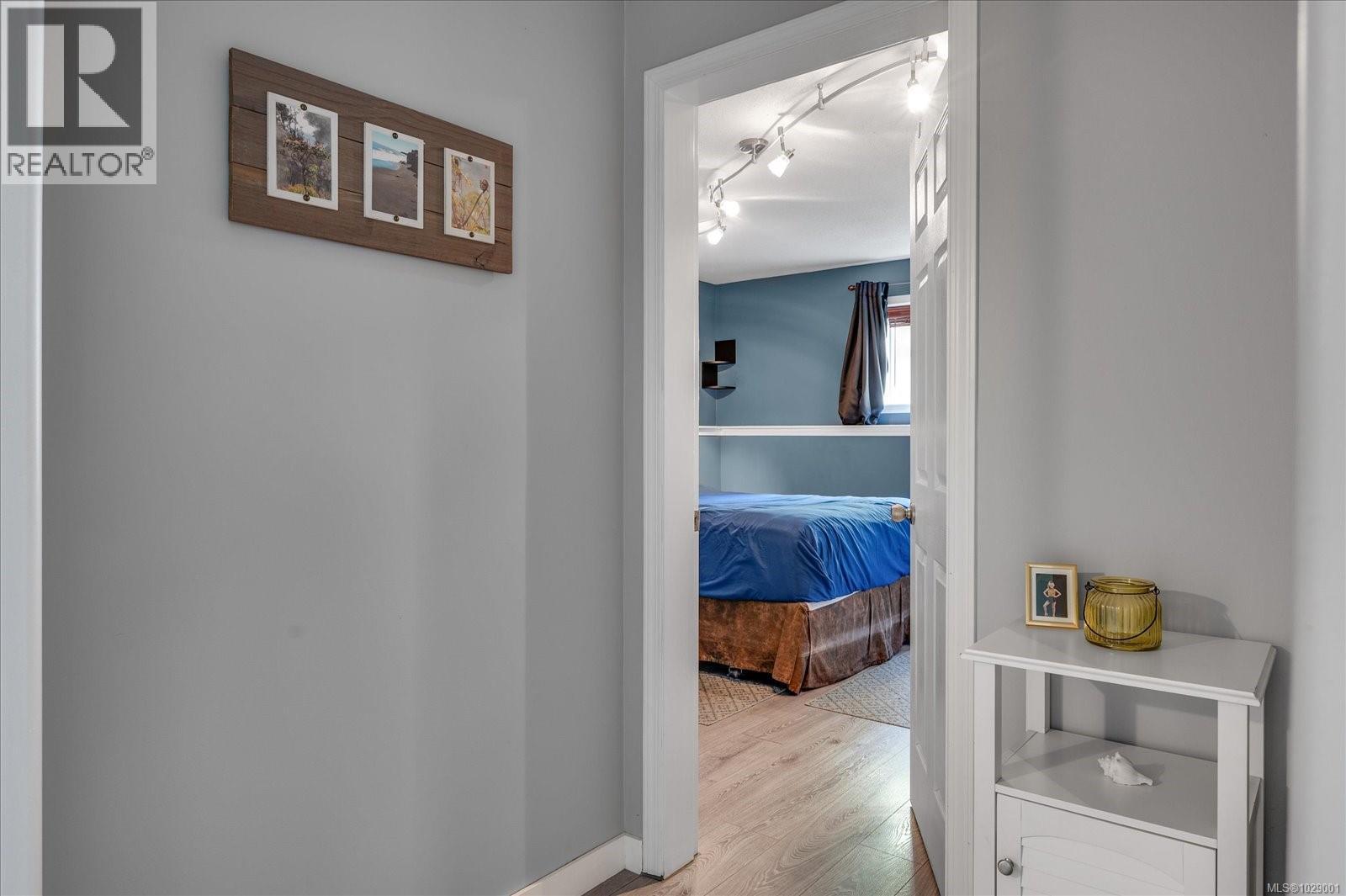 2121 LEXINGTON PL - 32