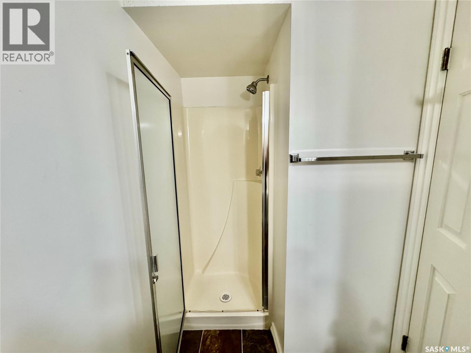 #209 525 5TH AVENUE N - 13