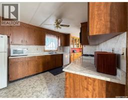 Bedroom - 201 - 203 4th Avenue, Climax, SK S0N0N0 Photo 6