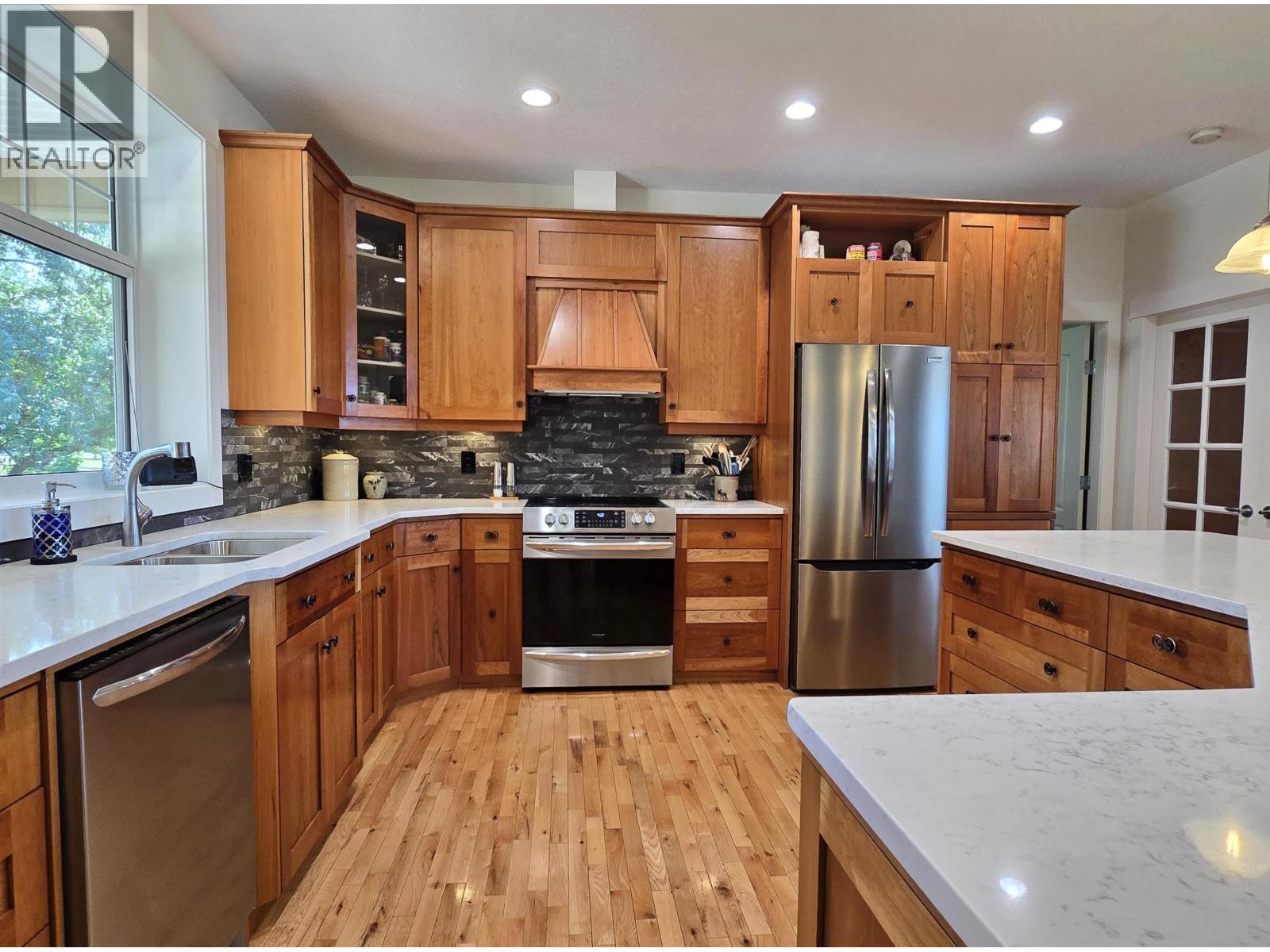 506 TAMARACK ROAD - 10