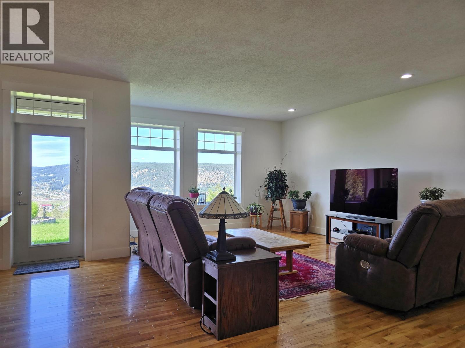 506 TAMARACK ROAD - 13