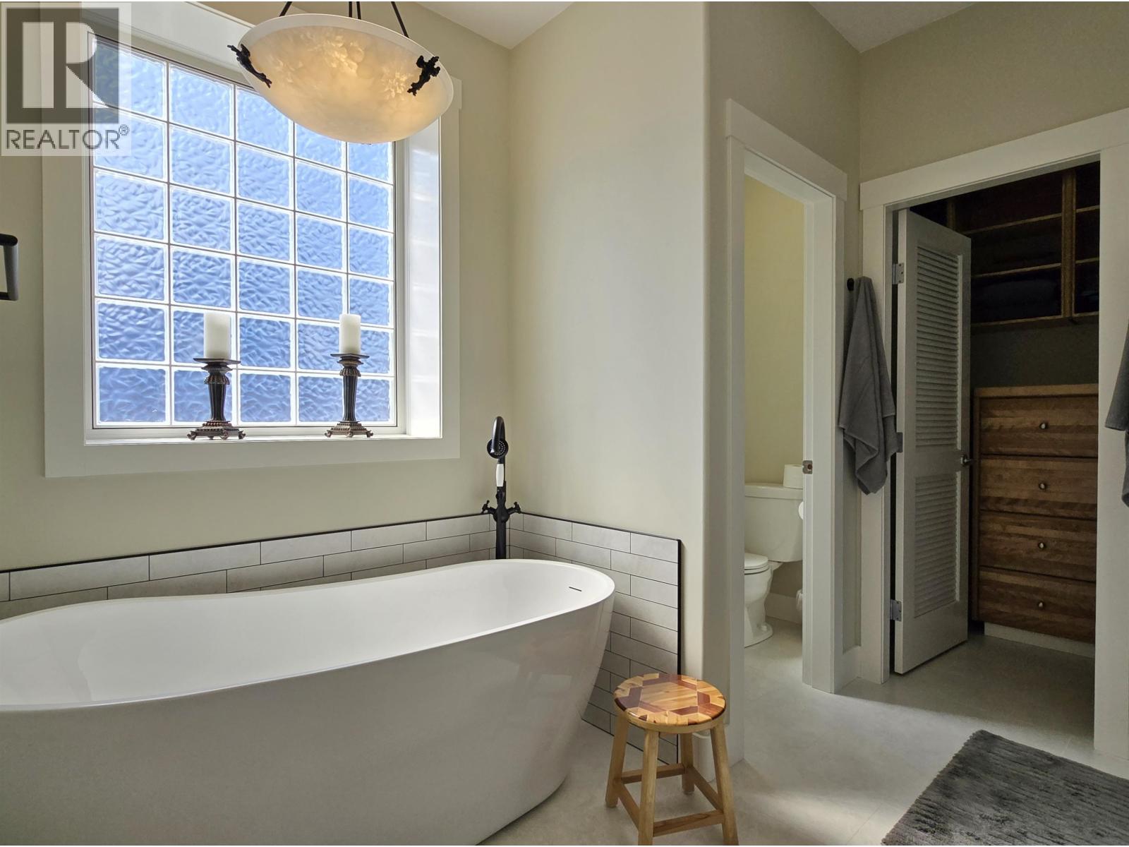 506 TAMARACK ROAD - 18