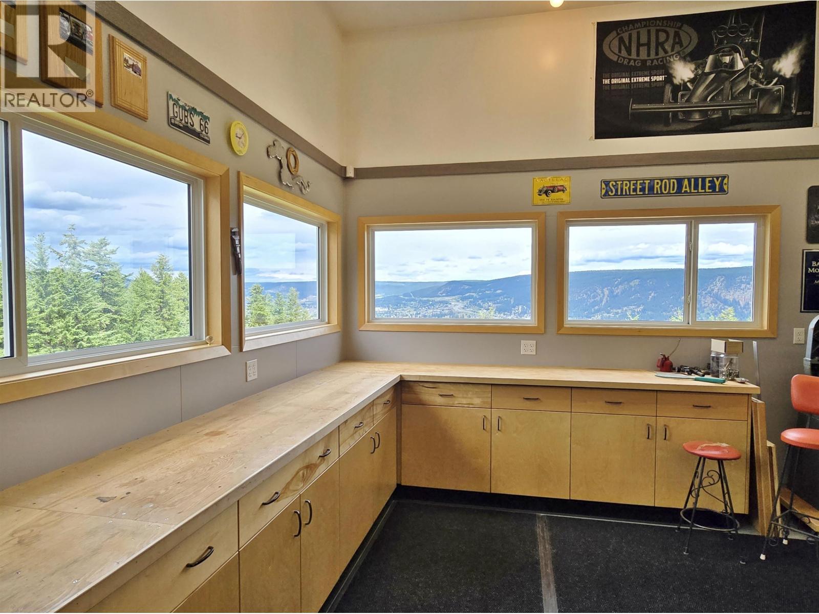 506 TAMARACK ROAD - 34